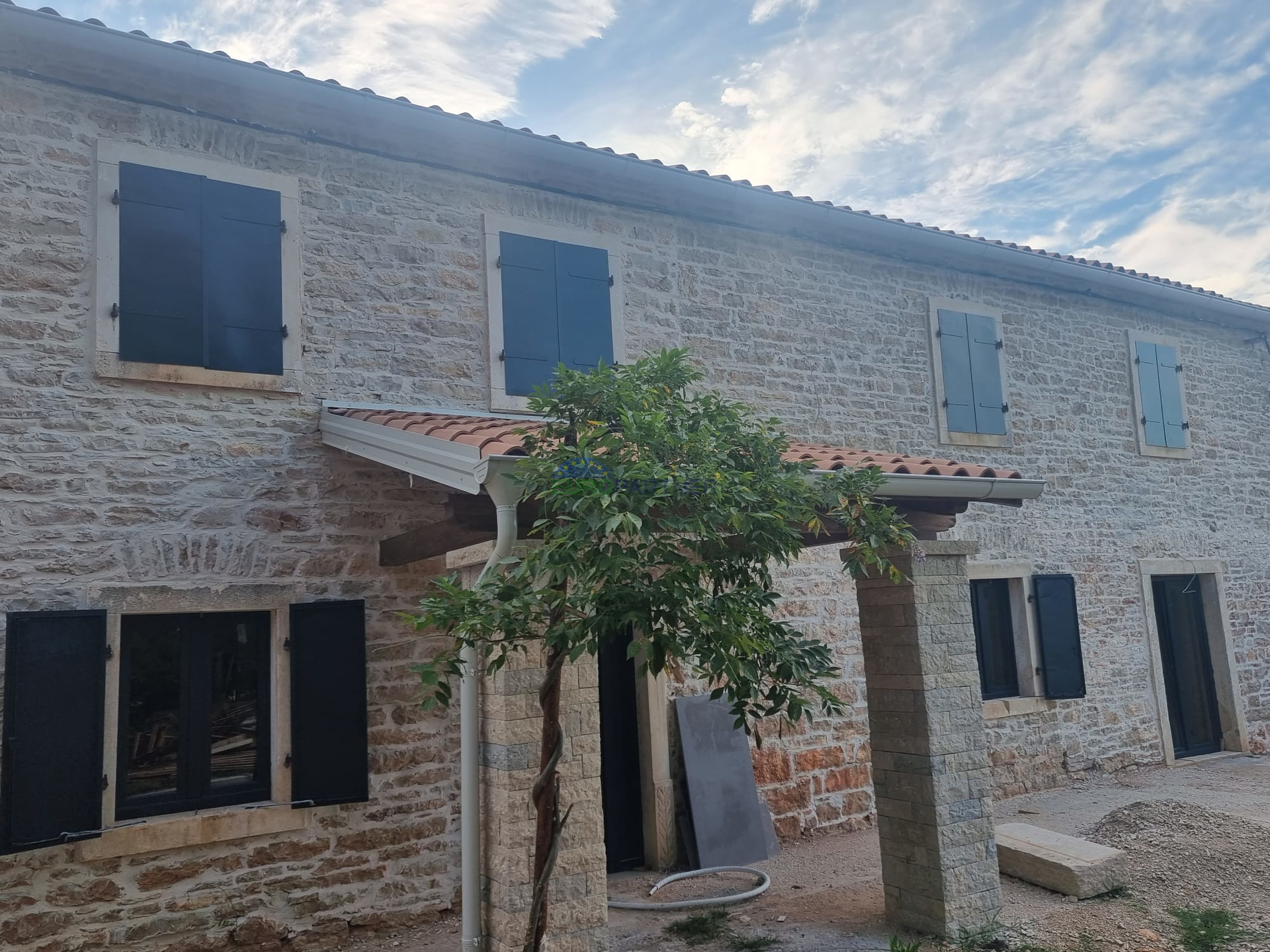 Predivna stancija u okolici Barbana